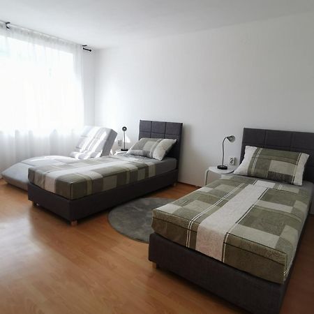 Apartment Tonio - Right On The Main Square Gospić المظهر الخارجي الصورة